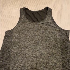 Lululemon Metal vent tank XXL
